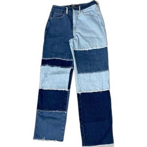 Hollister Ultra High Rise Vintage Straight Patch Work Women’s Jeans Size 0R